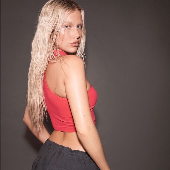 Garage Bold Asymmetrical B.DY Tank - Picture 3 of 6